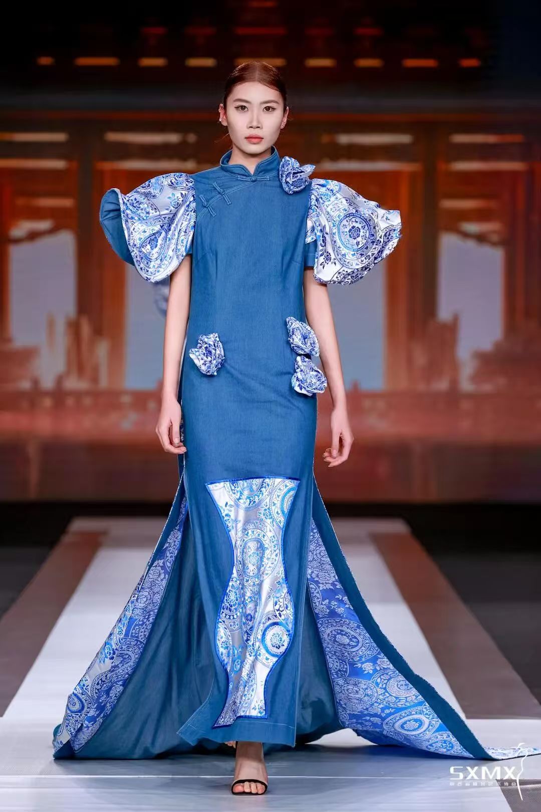 20251014/68ee0dcf3e7f5.jpg 965623980.jpg